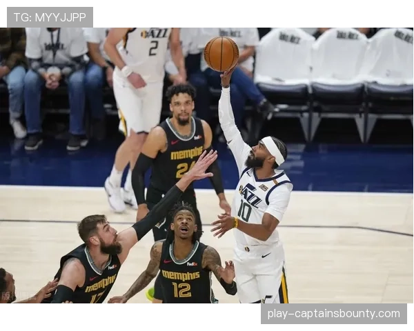 动态：灰熊队宣布，莫兰特复出后将更多参与无球战术以适应新体系